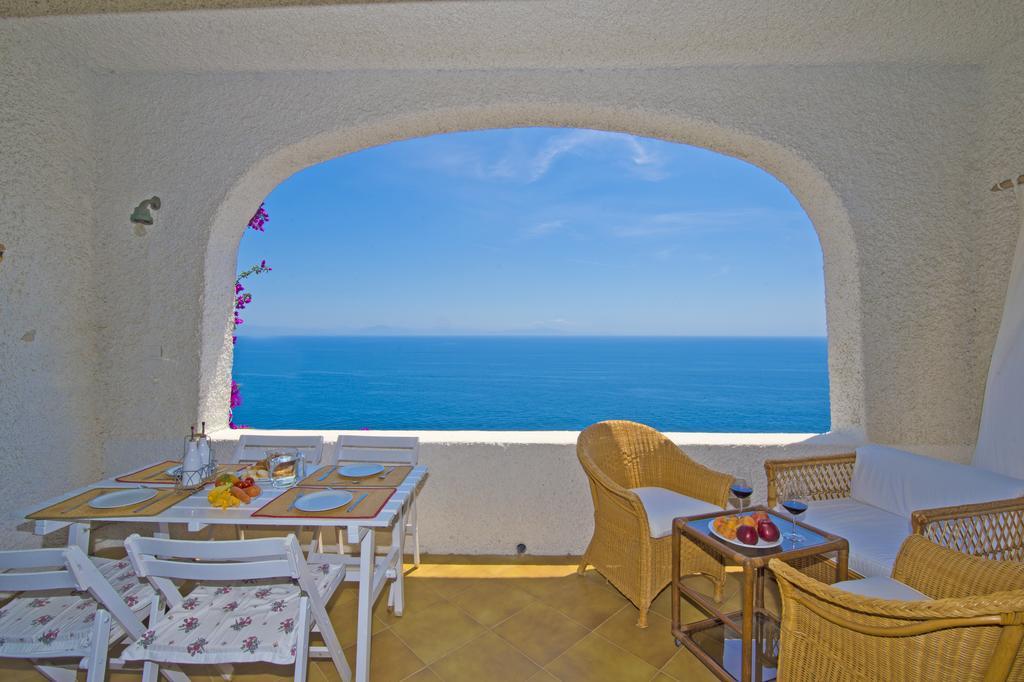 Casa Roberta Apartment Конка деи Марини Екстериор снимка